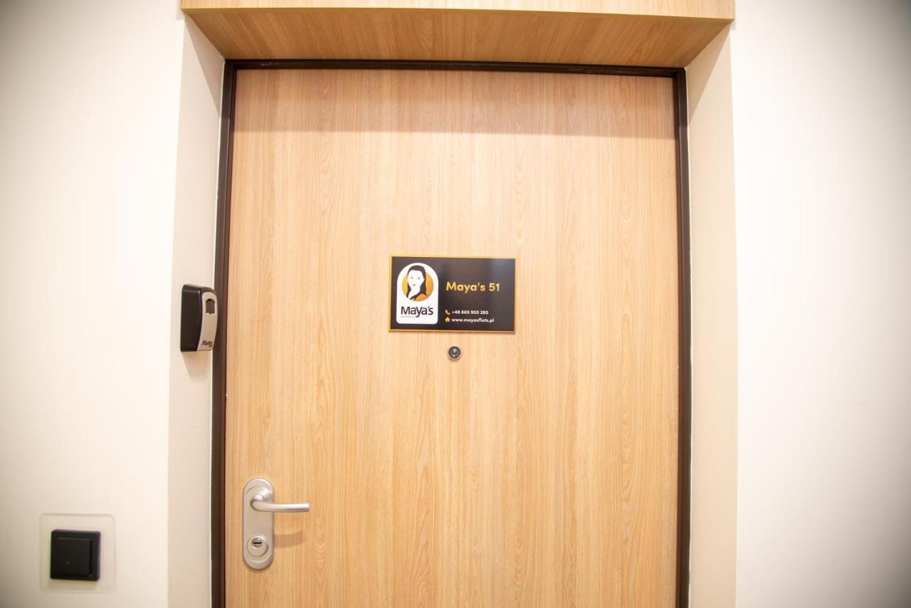 Maya'S Flats & Resorts 51 - Aura 40 กดัญสก์ ภายนอก รูปภาพ